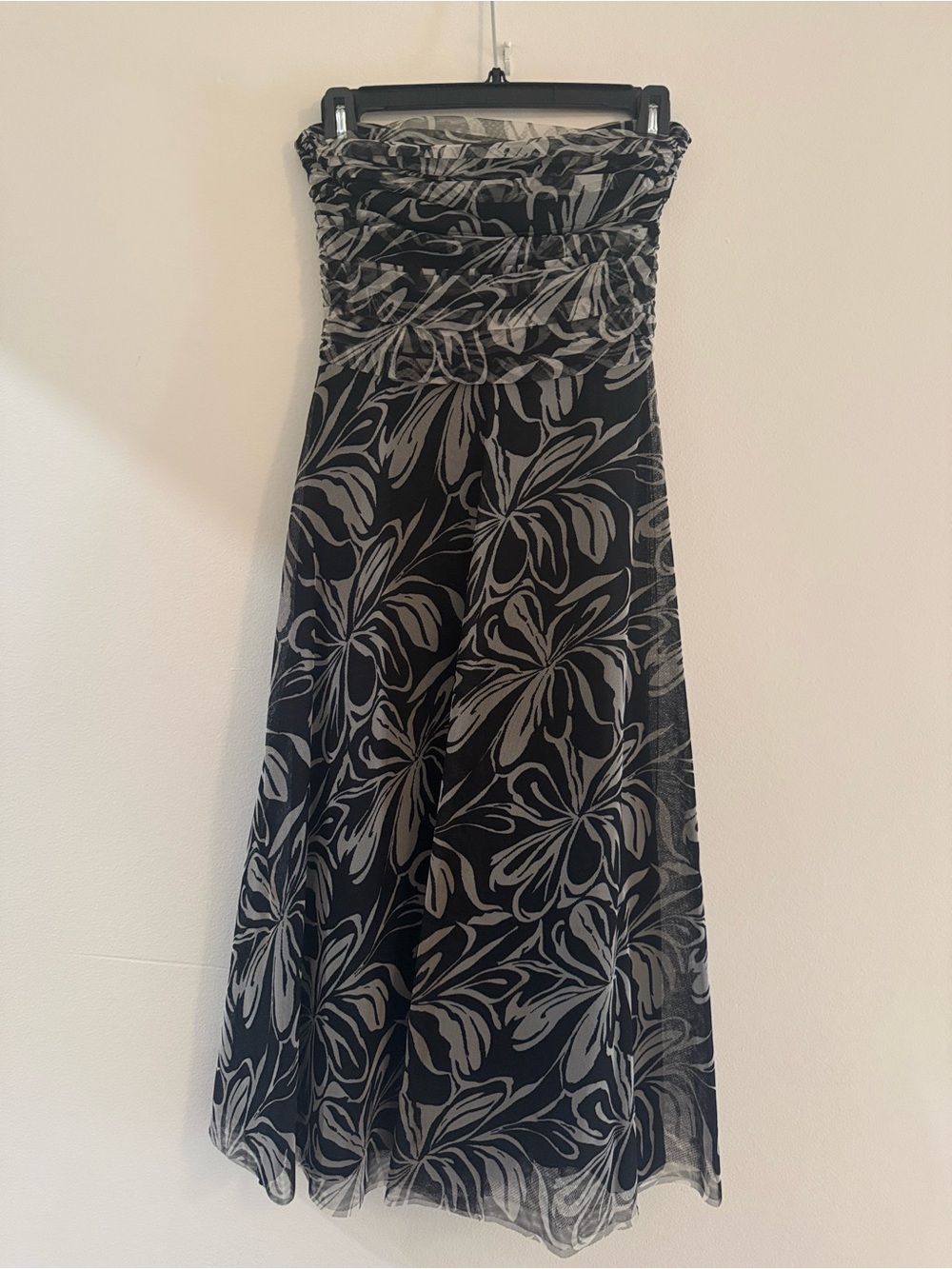 BCBG Max Azria Strapless Floral Cocktail Dress